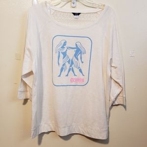 Gemini t shirt with lace detail great graphic NWOT